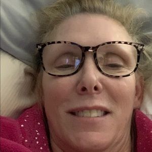 Meet your Posher, Debbie